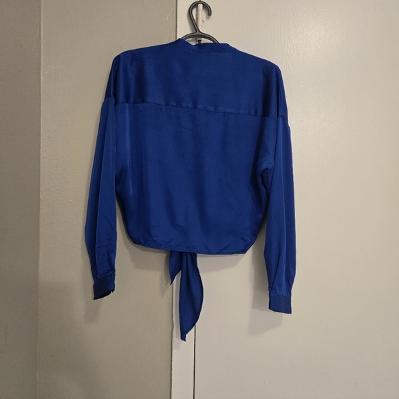 Lucy Paris Vibrant Blue Button-Down Shirt. Size S - Picture 8 of 11